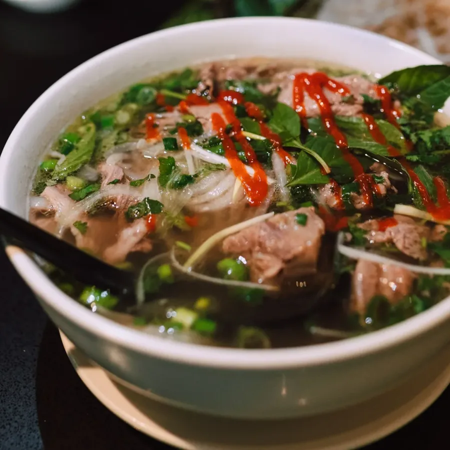 Lẩu chua cay
